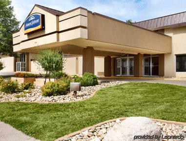 Howard Johnson Inn Fargo Nd Extérieur photo